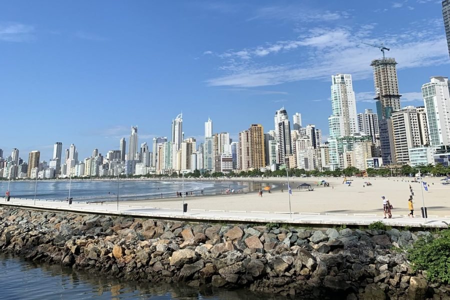 Balneário Camboriú: Como os “Blue Spaces Transformam a Saúde e o Bem-Estar